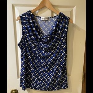 Blue/black/white sleeveless blouse